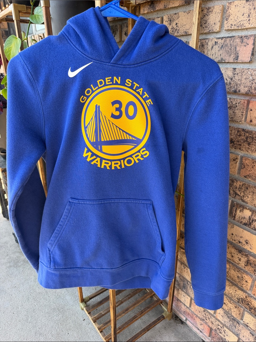 Nike Kids Blue Golden State Warriors Hoodie with Yellow Logo #30